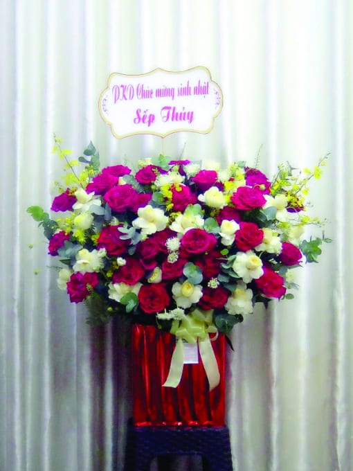 Gio hoa chuc mừng sang trọng