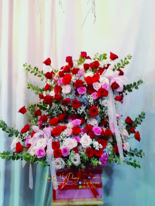 Gio hoa chúc mừng 2 tầng