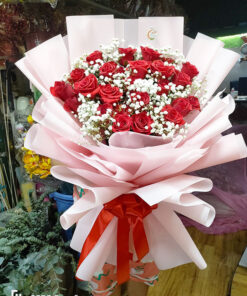 bó hoa hồng đỏ giấy gói hoa cao cấp, giao hoa tận nơi.
